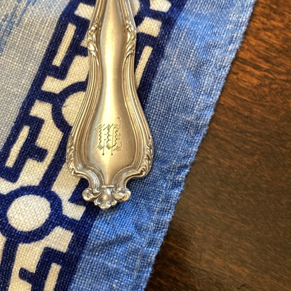 31) Antique Server Monogram M Or W - Picture 3 of 7